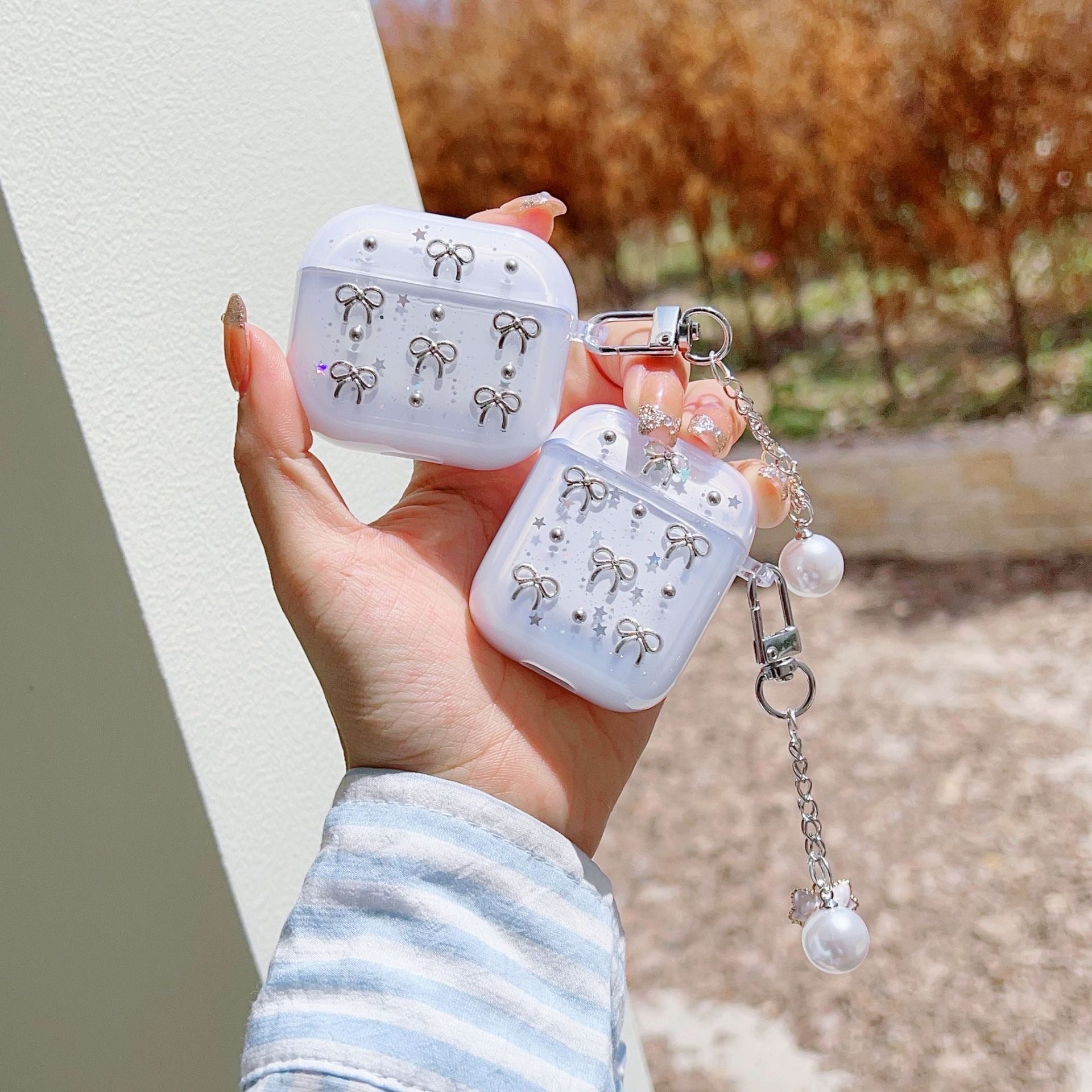 3D Glitter Silver Bow Transparent Airpod Case With Hanging