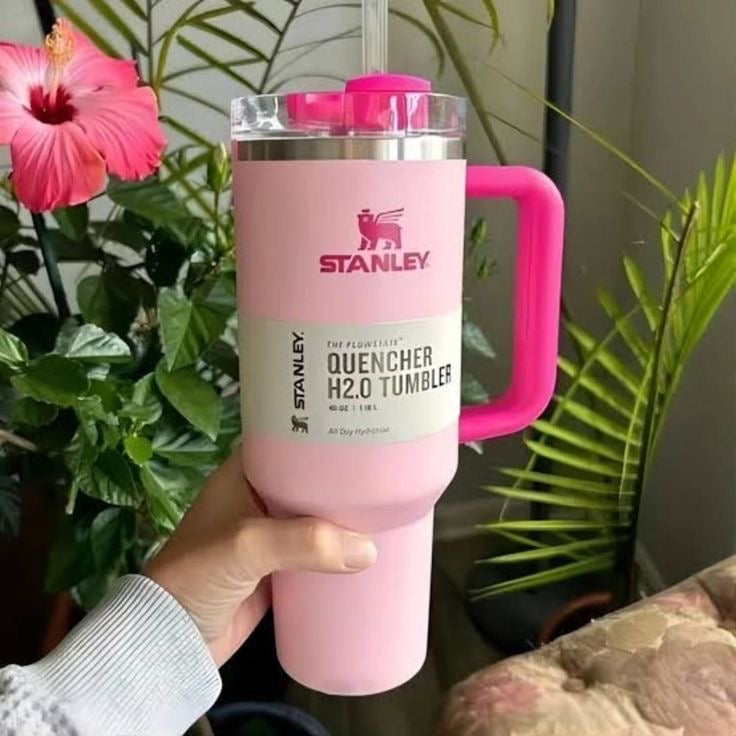 The Quencher H2.0 Tumbler Pre-Order 40 OZ With Lid & Straw  (Flamingo)