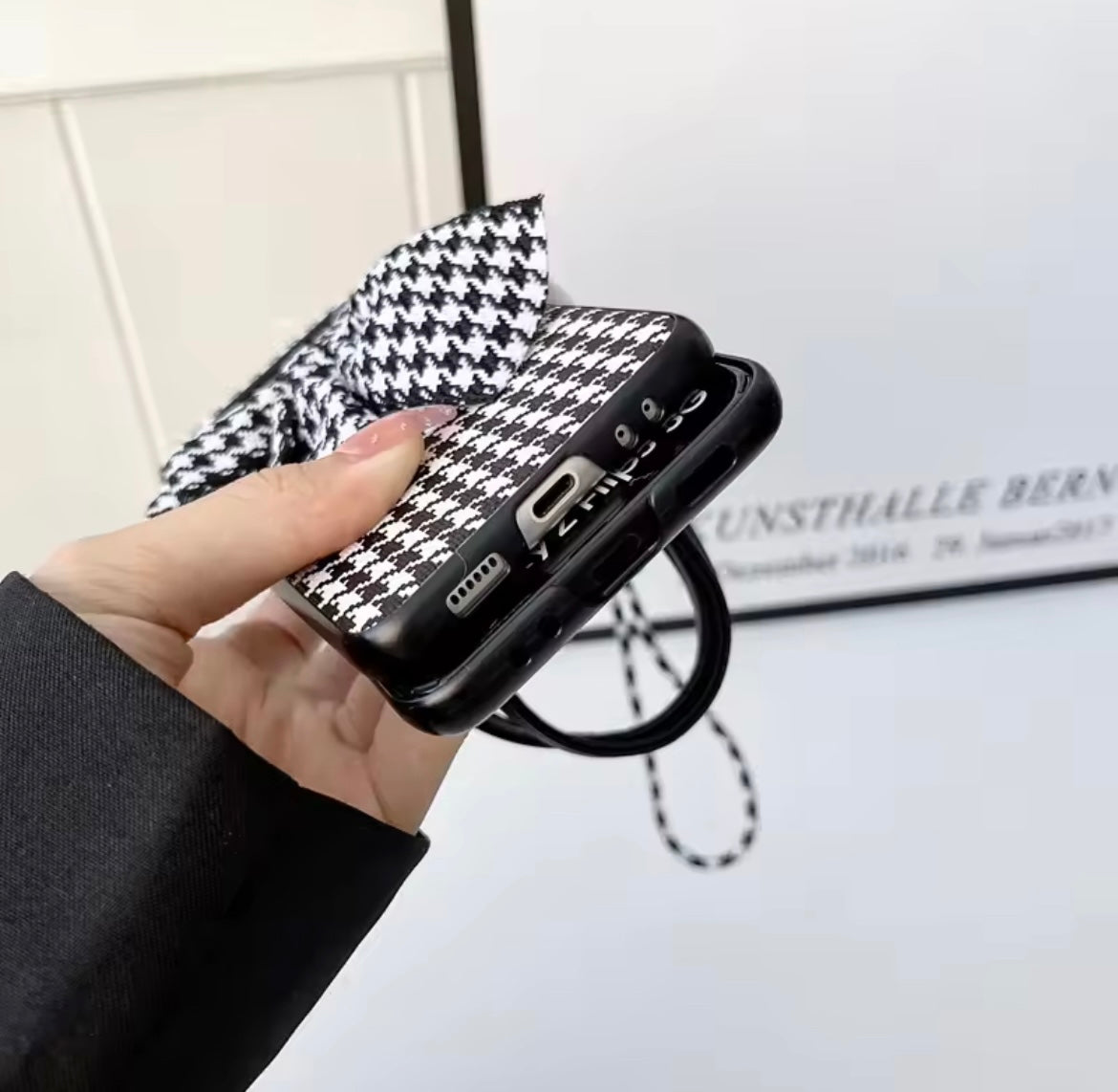 Luxury 3D Bow Floral Camellia Fabric Houndstooth Pattern Lanyard Handbag Samsung Z Flip Case
