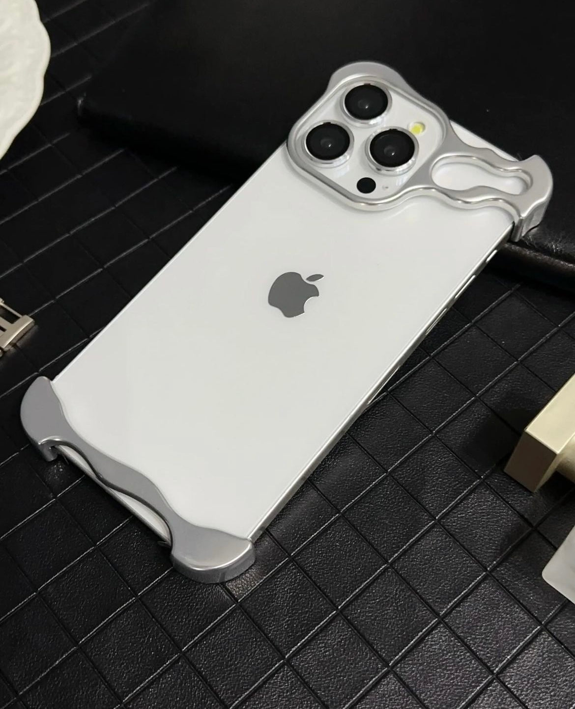 Premium Skeleton Luxury iPhone Sleek Aluminium Metal Bumper Case With Camera Lens Protection