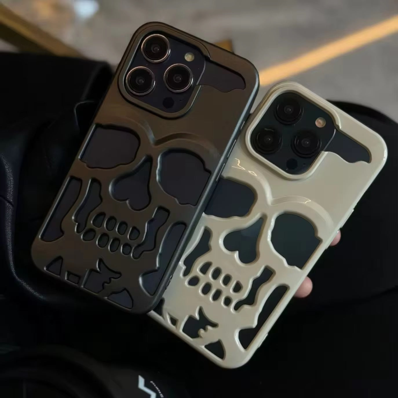 Silver Skull Hollow Trendy Case