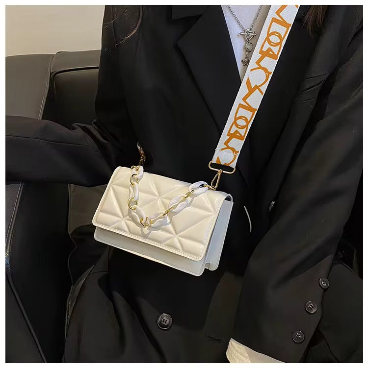 Quilted Chain Shoulder Bag
