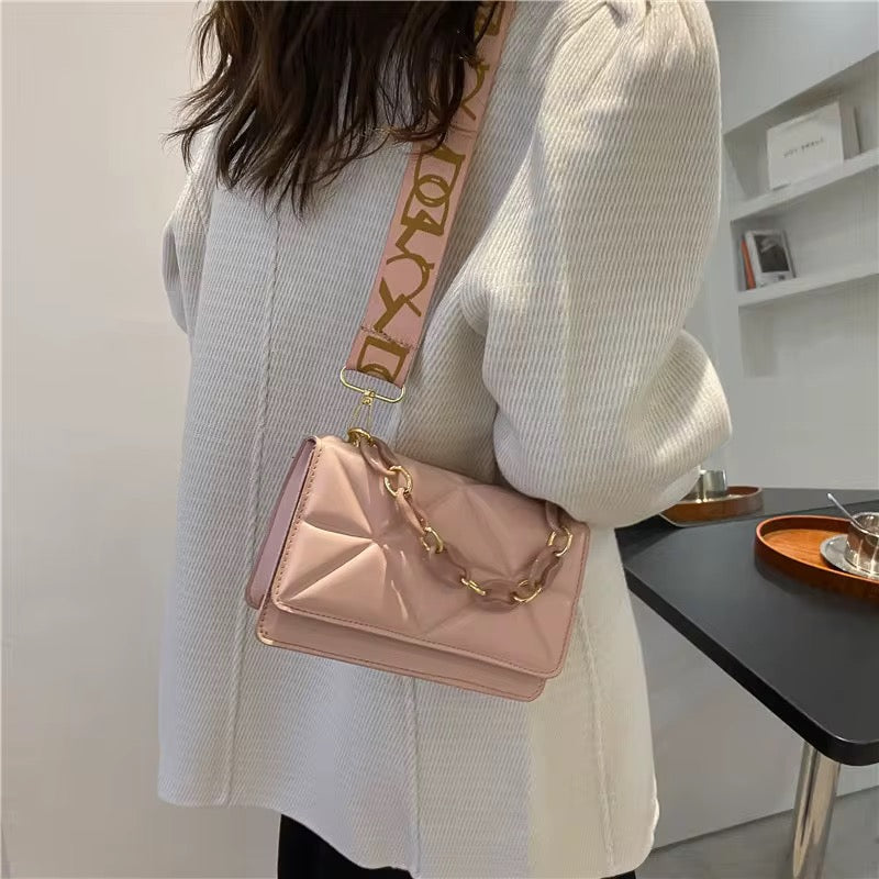 Quilted Chain Shoulder Bag