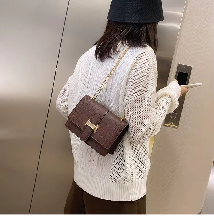 Amora Long Chain Shoulder Bag