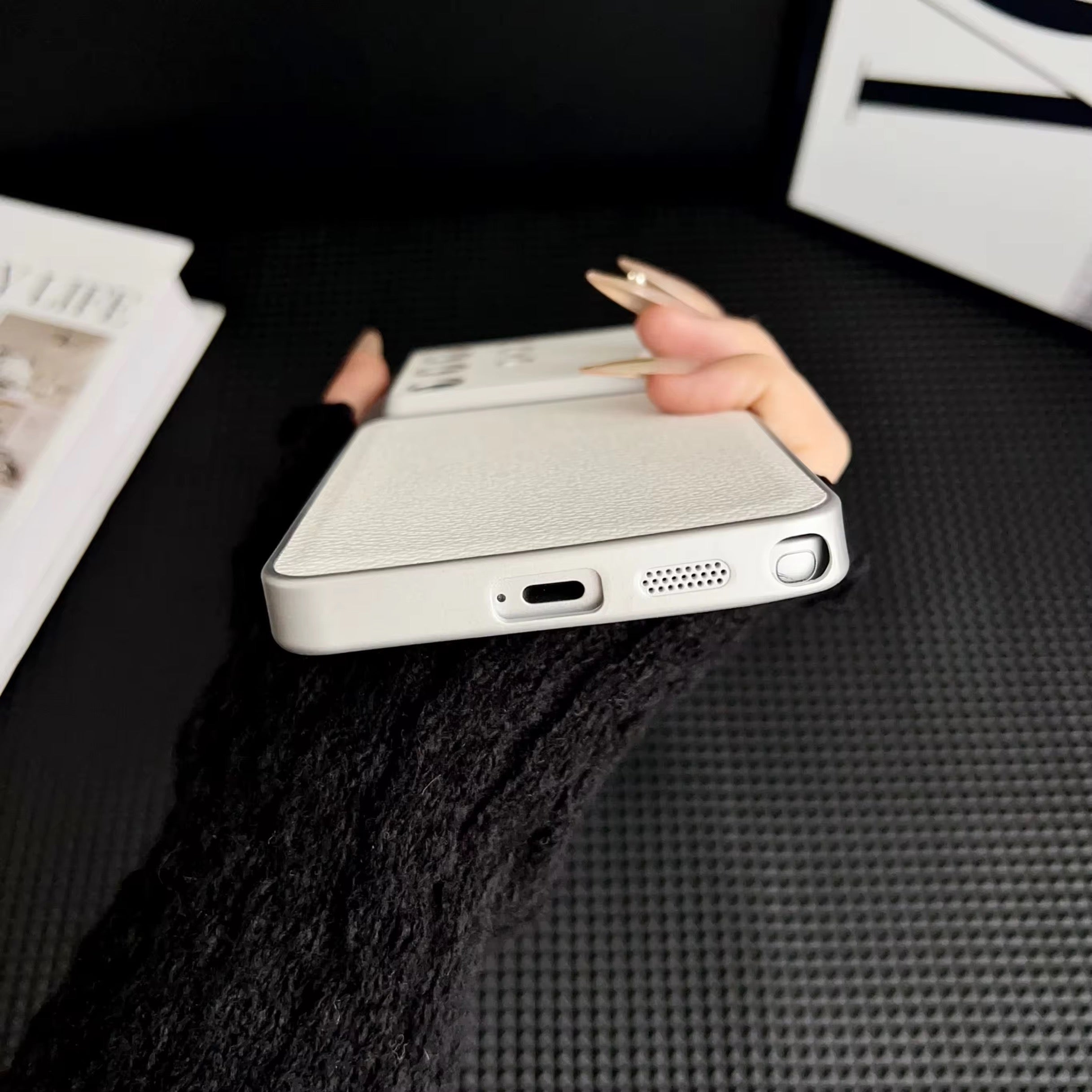 Samsung Small Grain Leather Pre-Order Hard Case