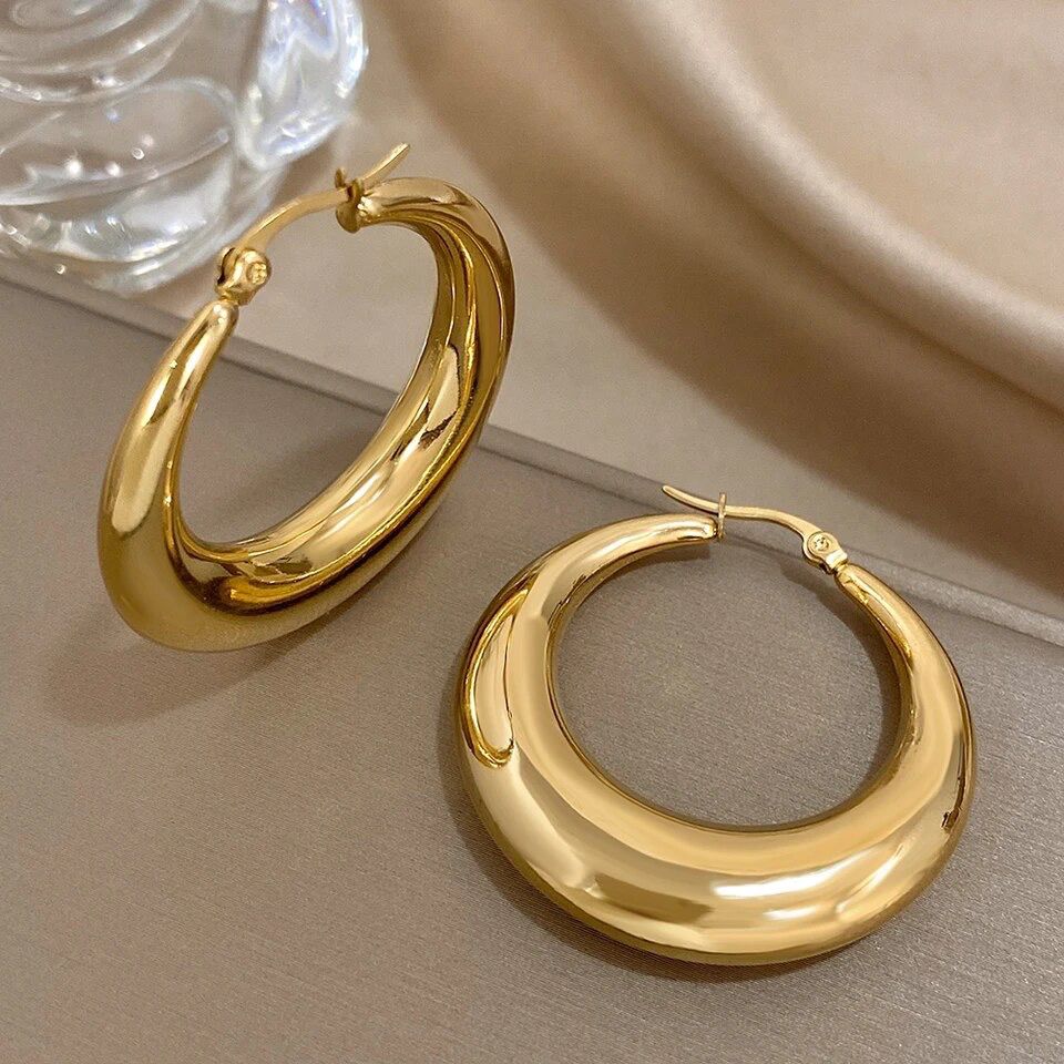 Vintage Classic Hoop Earring