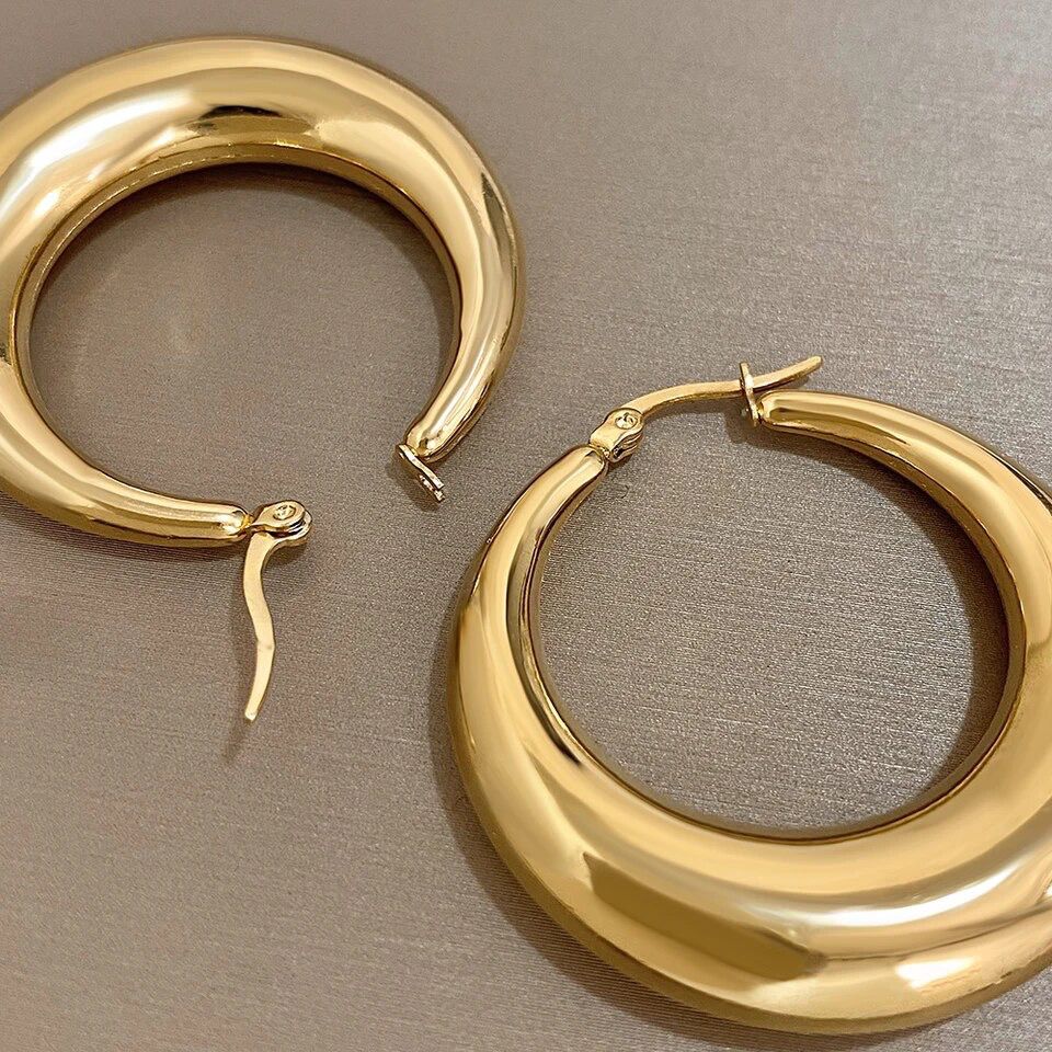 Vintage Classic Hoop Earring