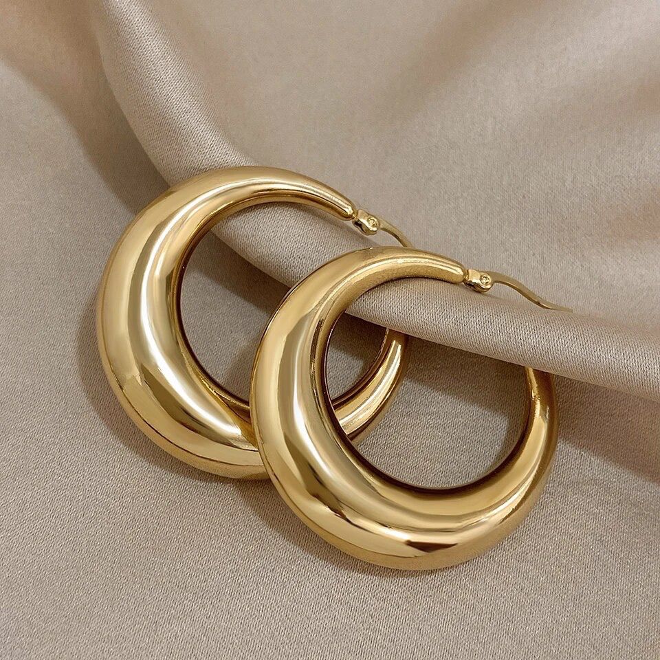 Vintage Classic Hoop Earring