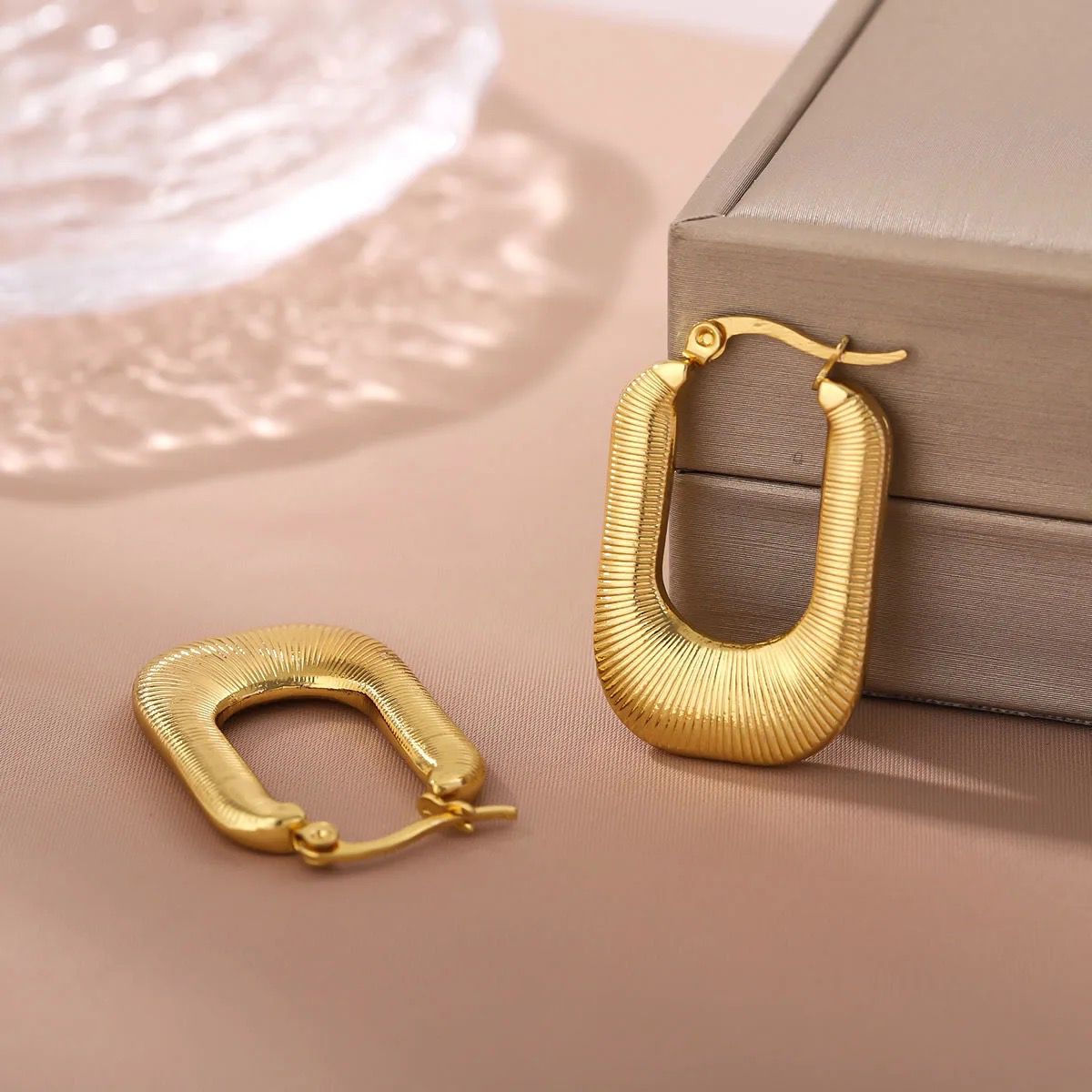 Paloma Hoop Earring